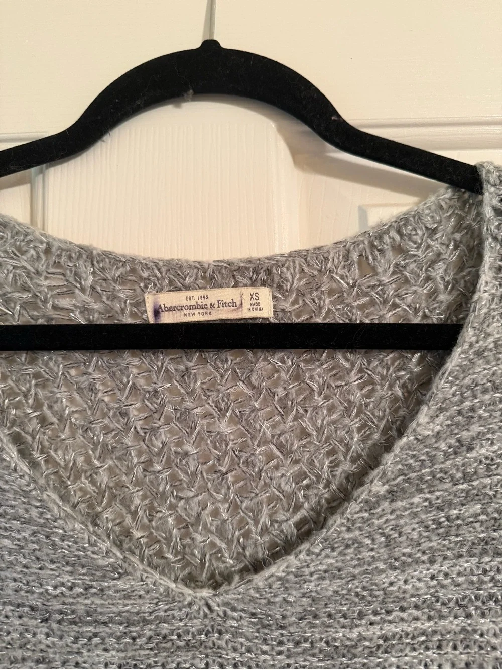 Abercrombie & Fitch Heather Gray V-Neck Open Knit Sweater